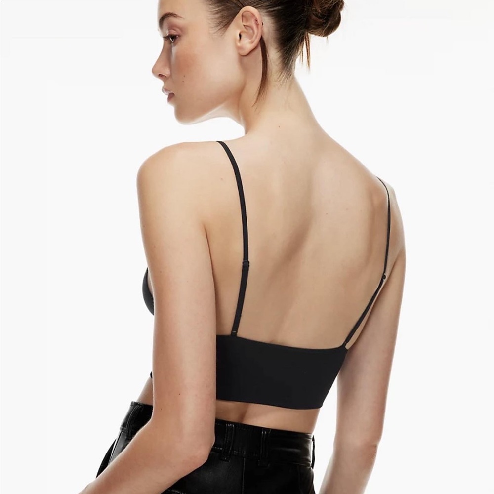Aritzia seamless low back bra top